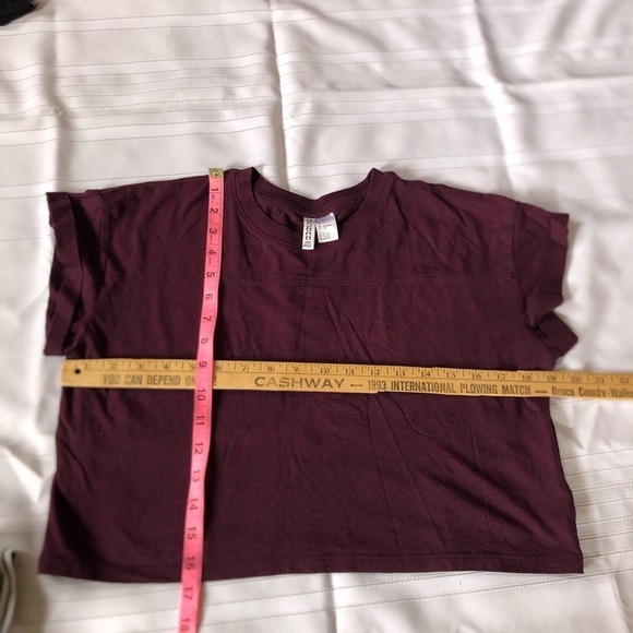 Size Small Tee Bundle - Picture 9 of 10